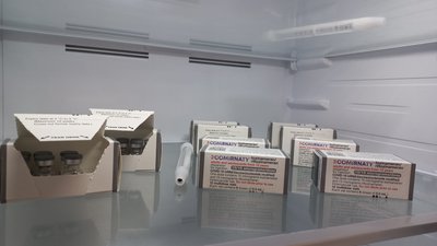 У Полтавській області почали щеплювати людей вакциною від штаму коронавірусу «Омікрон» У Полтавській області почали щеплювати людей вакциною від штаму коронавірусу «Омікрон»