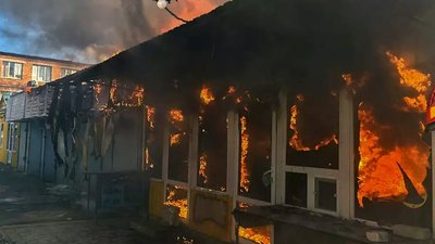У Первомайську Миколаївської області спалахнула пожежа у торговому ряді