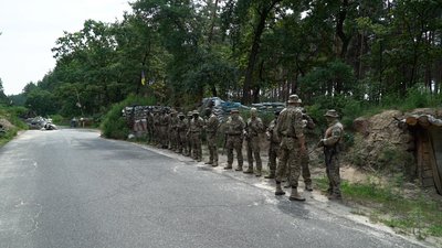 «Зможемо протистояти ворогу»: на Полтавщині тренують членів добровольчого батальйону «Зможемо протистояти ворогу»: на Полтавщині тренують членів добровольчого батальйону