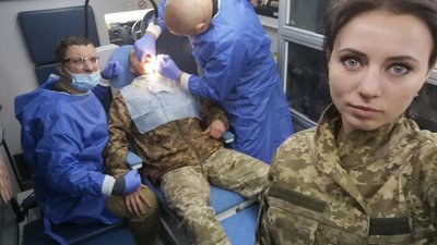 Через ракетний удар по житловому будинку Дніпра загинули дві стоматологині-волонтерки Через ракетний удар по житловому будинку Дніпра загинули дві стоматологині-волонтерки