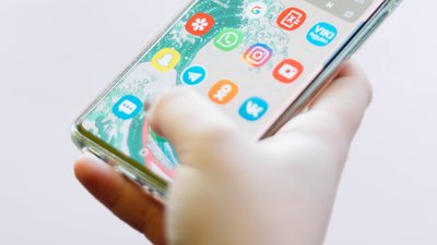 У РНБО заявили, що мобільний додаток "ВКонтакте" збирає дані українців перед виборами