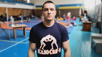 У Луцьку зібралися спортсмени, які борються за першість з вільної боротьби У Луцьку зібралися спортсмени, які борються за першість з вільної боротьби