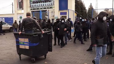 У Чернігові найактивнішим учасникам побиття директора стадіону оголосили про підозри