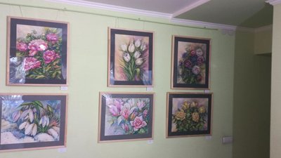 Любов Бєлінська презентувала в Сумах виставку “Квітковий настрій” Любов Бєлінська презентувала в Сумах виставку “Квітковий настрій”