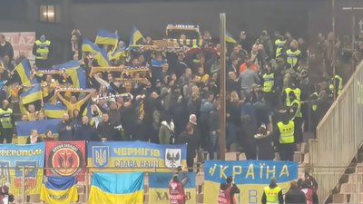 Боснія і Герцеговина - Україна: під час гри виникла сутичка на трибунах через прапор &quot;Росії&quot;: відео