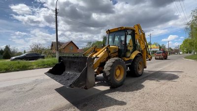 У Прилуках розпочали ямковий ремонт доріг: скільки грошей на це виділили та які вулиці планують оновити У Прилуках розпочали ямковий ремонт доріг: скільки грошей на це виділили та які вулиці планують оновити