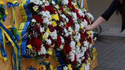 Вшанували пам’ять загиблих під час війни дітей. В Івано-Франківську провели тихий перформанс