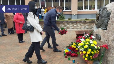 У Сумах відкрили сквер імені Олександра Ємця У Сумах відкрили сквер імені Олександра Ємця