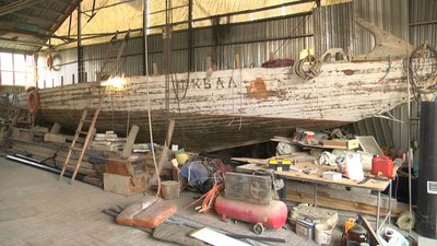 Яхту збудували в 1941 році Яхту збудували в 1941 році