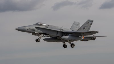 Винищувач F-18 іспанських ПКС