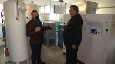 У лікарні Нетішина, що на Хмельниччині, монтують власну кисневу станцію