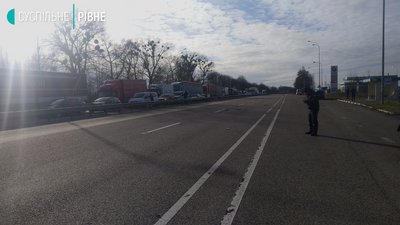 Рівненщина: на Київ-Чоп почався протест Рівненщина: на Київ-Чоп почався протест
