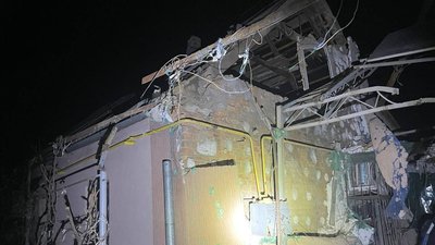 Двоє поранені, один загиблий. Російські війська обстріляли Нікополь, що на Дніпропетровщині Двоє поранені, один загиблий. Російські війська обстріляли Нікополь, що на Дніпропетровщині