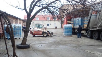 Гайворонська лікарня отримала кисневі балони від благодійників