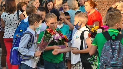 Лінійка лише для першачків: як розпочався навчальний рік у Хмельницькому