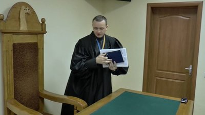 Полтавський суд знову переніс обрання запобіжного заходу синові колишнього поліцейського