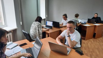 Консультації для людей, які постраждали через війну. У Миколаєві працює кол-центр