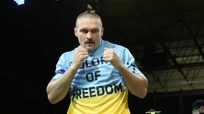 "Питання може закритися через Рамадан". Промоутер Ф'юрі назвав імовірне місце проведення та бажані дати бою з Усиком