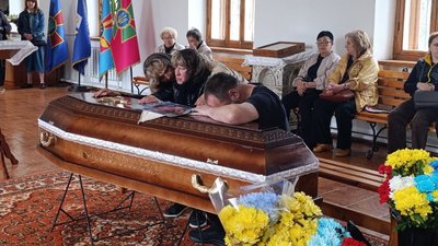 Рідні прощалися із загиблим Андрієм Гущею