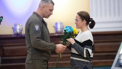 У Києві внутрішні переселенці отримали ордери на квартири — Кличко