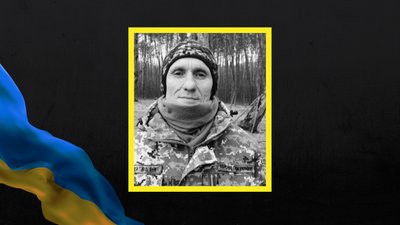 У Черкасах попрощалися із військовими, які загинули, захищаючи Україну У Черкасах попрощалися із військовими, які загинули, захищаючи Україну