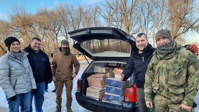 Від сала до тепловізора – черкаські волонтери вчергове їздили на фронт Від сала до тепловізора – черкаські волонтери вчергове їздили на фронт