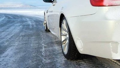 Водіїв попереджують про ожеледицю на дорогах Чернігівщини