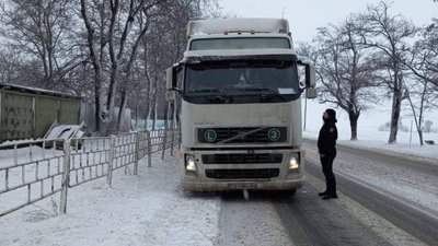 Негода в Одесі: патрульні зафіксували 17 ДТП Негода в Одесі: патрульні зафіксували 17 ДТП