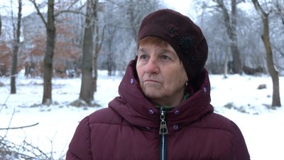 Громада на Прикарпатті звернеться до уряду, щоб відселити людей через просідання ґрунту Громада на Прикарпатті звернеться до уряду, щоб відселити людей через просідання ґрунту