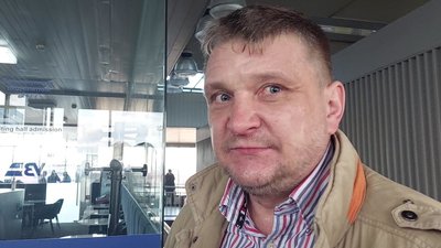 "Наші собаки тримають нас у тонусі". Короткі історії з вокзалу під час евакуації "Наші собаки тримають нас у тонусі". Короткі історії з вокзалу під час евакуації
