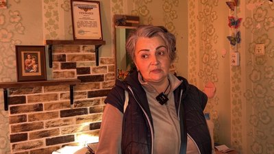 "Додому не плануємо повертатися, там щодня прильоти": як у гуртожитку на Волині живуть переселенці з Донеччини