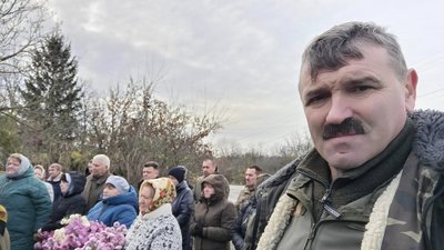 Волонтер Володимир Мосейко Волонтер Володимир Мосейко