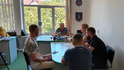 Обговорення півфінальних матчів Кубка Тернопільської області з футболу Обговорення півфінальних матчів Кубка Тернопільської області з футболу
