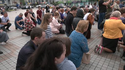 У Рівному попрощались із загиблим бійцем ЗСУ Олександром Хамуйлом У Рівному попрощались із загиблим бійцем ЗСУ Олександром Хамуйлом