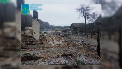 Вогонь знищив чотири будівлі: наслідки російських обстрілів у селі Єліне на Чернігівщині