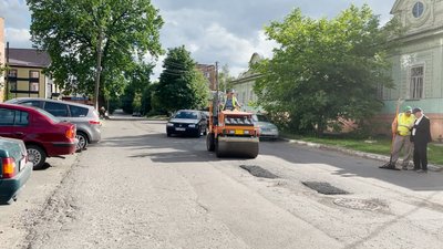 У Прилуках на 30 вулицях планують провести поточний ямковий ремонт доріг У Прилуках на 30 вулицях планують провести поточний ямковий ремонт доріг