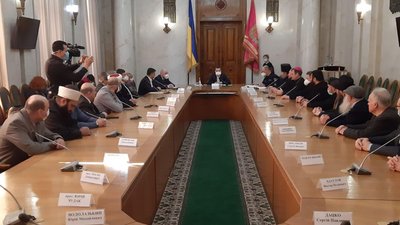 Поліція просить представників конфесій на Харківщині припинити служби в храмах