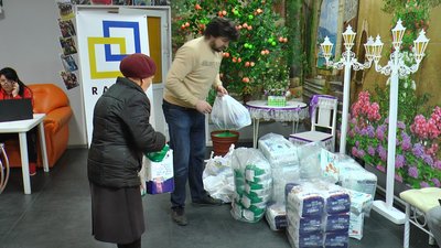 гуманітарна допомога набори пенсіонери хворі люди волонтери "Світлячки Благо" Іллінівка Донецька область гуманітарна допомога набори пенсіонери хворі люди волонтери "Світлячки Благо" Іллінівка Донецька область