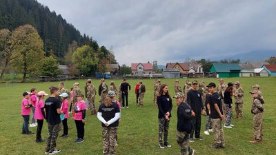 У селі Колочава провели вишкільний табір "Закарпатські вовкулаки" до Дня УПА У селі Колочава провели вишкільний табір "Закарпатські вовкулаки" до Дня УПА