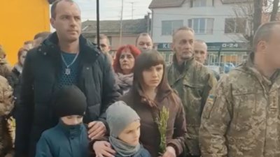 В Ужгороді вшанували пам’ять загиблих у боях під Дебальцевом