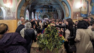 У Сумах попрощалися з захисниками Олександром Ткаченком і Олександром Лелюхом У Сумах попрощалися з захисниками Олександром Ткаченком і Олександром Лелюхом