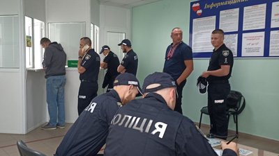 "Вишиваємо перемогу": в Житомирському обласному центрі крові провели акцію до Дня вишиванки "Вишиваємо перемогу": в Житомирському обласному центрі крові провели акцію до Дня вишиванки