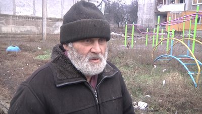 Бахмут — на лінії оборони. Зруйнований міст, життя у підвалах та евакуація людей Бахмут — на лінії оборони. Зруйнований міст, життя у підвалах та евакуація людей