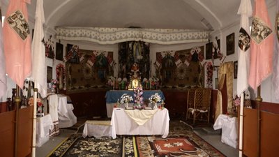 Прикарпатське село Озерце: холодні хати і теплі спогади Прикарпатське село Озерце: холодні хати і теплі спогади