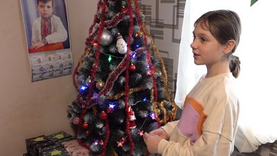 Багатодітна родина переселенців із Марганця зустрічатиме Новий рік у Черкасах Багатодітна родина переселенців із Марганця зустрічатиме Новий рік у Черкасах