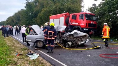 На Франківщині у ДТП під Городенкою загинула пасажирка. Двоє дітей і троє дорослих – у лікарні