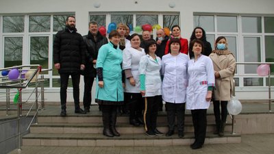 На Житомирщині відкрили амбулаторію, яка обслуговуватиме понад 4 тисячі сільського населення На Житомирщині відкрили амбулаторію, яка обслуговуватиме понад 4 тисячі сільського населення