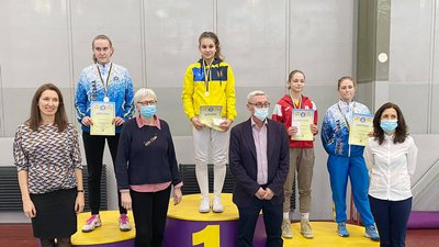 Миколаївські рапіристи вибороли п'ять нагород на Чемпіонаті України з фехтування