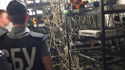На Закарпатті заблокували діяльність провайдера кабельного телебачення: підозрюють у незаконній ретрансляції телеканалів