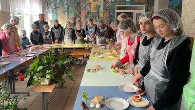 У Тернополі школярів навчали готувати корисну їжу У Тернополі школярів навчали готувати корисну їжу